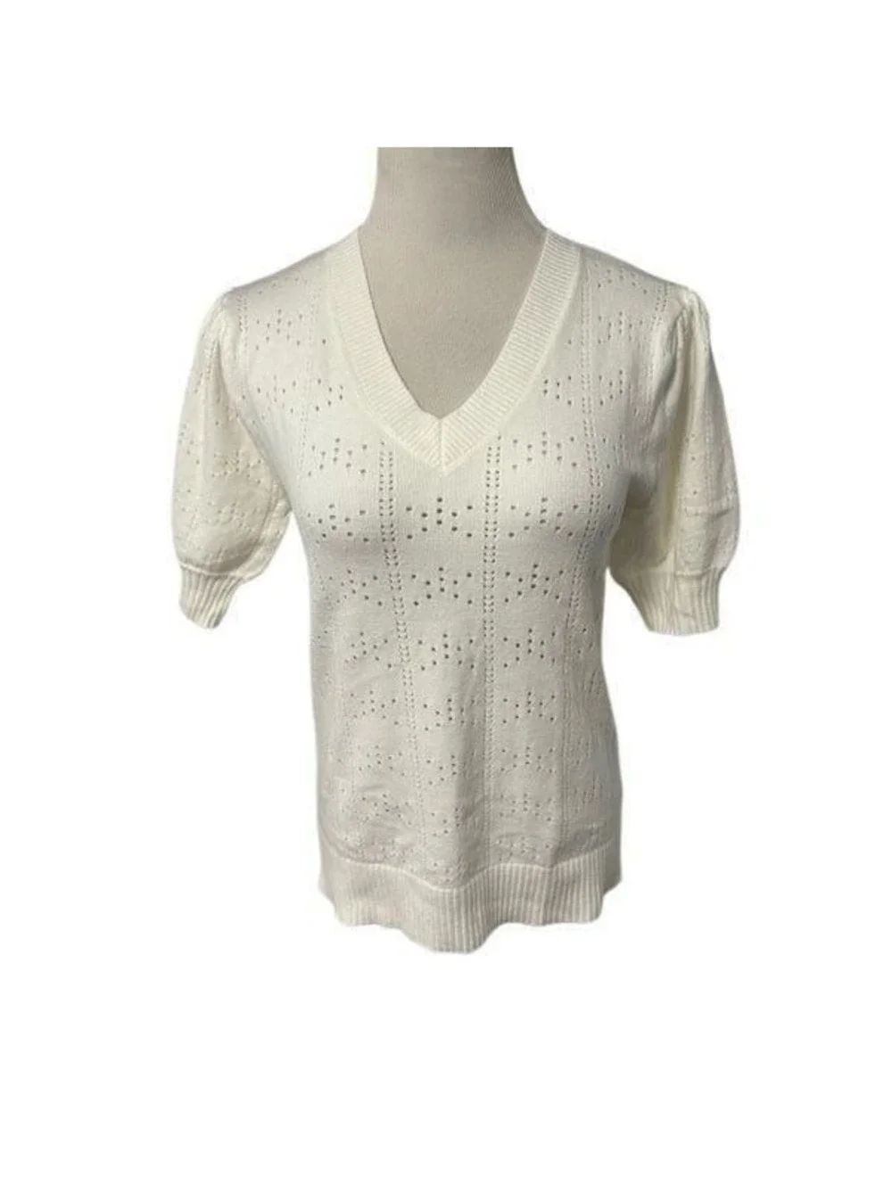 Ivory V-Neck Sweater Sz M